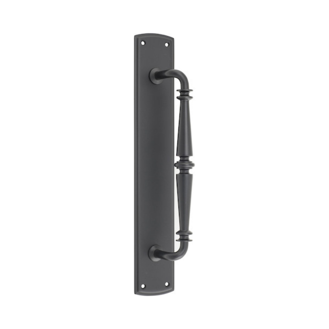 Sarlat Pull Handle on Backplate