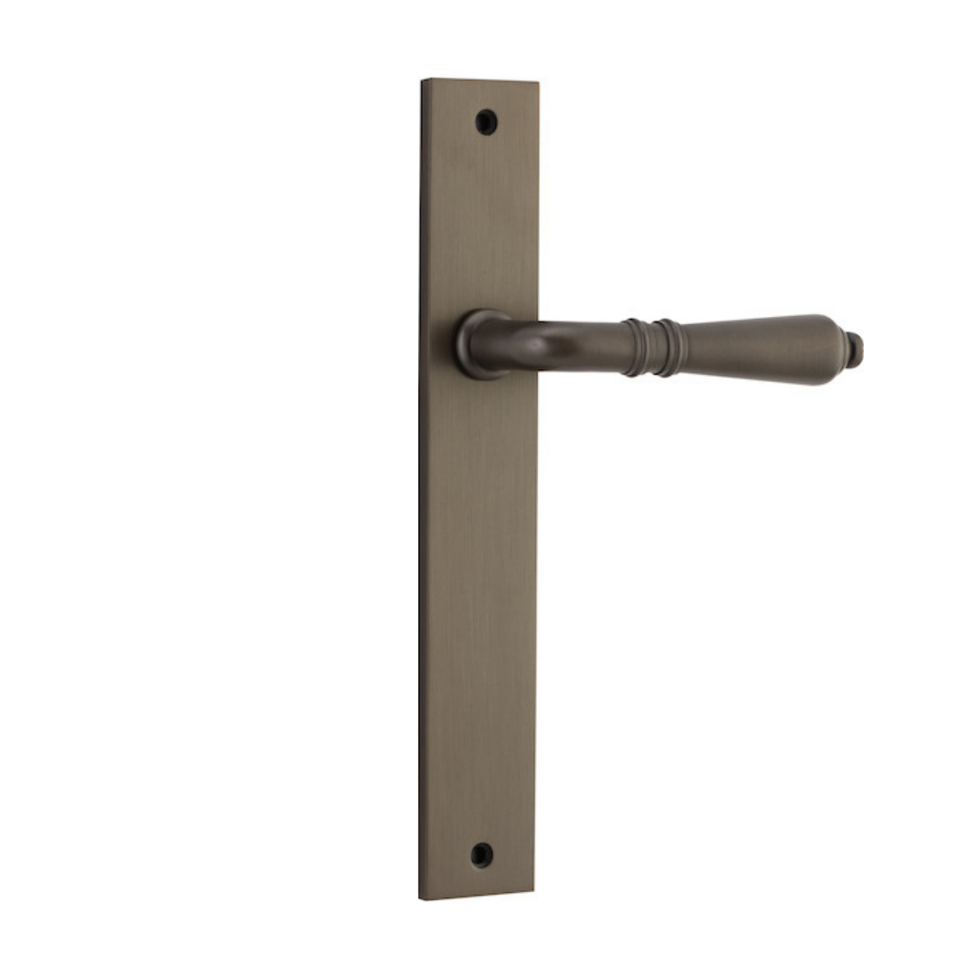Sarlat Lever | Rectangular Backplate